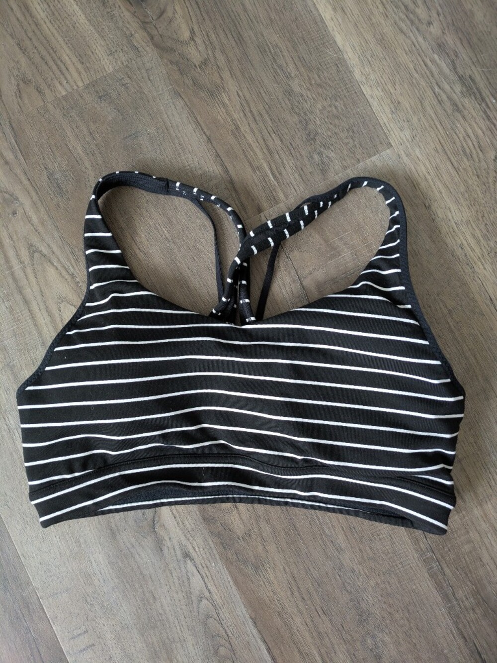 Athleta Black and White Stiped Sports Bra Sz M